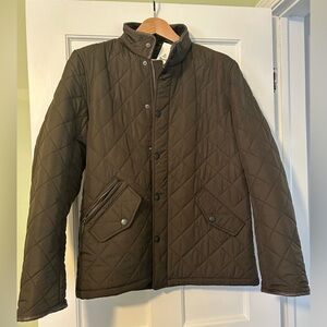 NEVER WORN

Barbour Powell Quilted Jacket
Size Medium